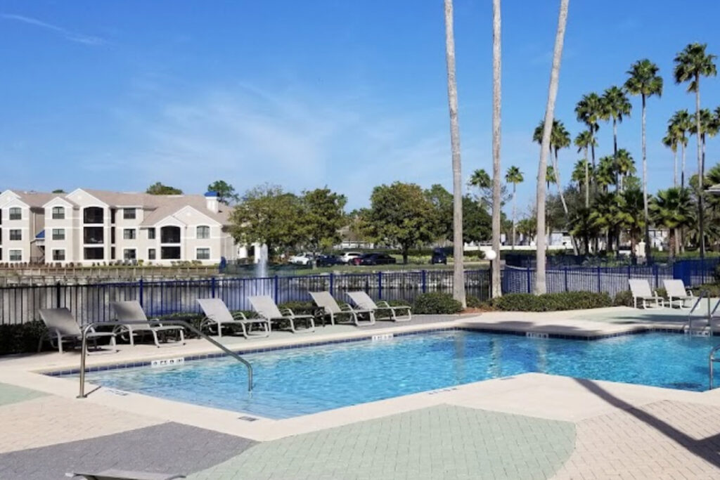 Belleza Condominiums in Ponte Vedra's pool area.