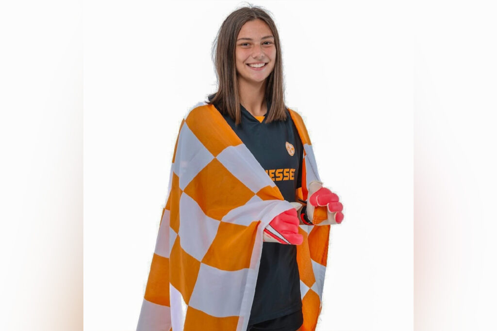 picture of girls soccer player