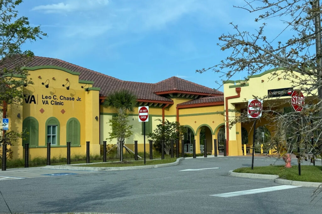 Picture of a yellow building