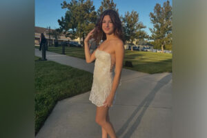 Picture of teen girl
