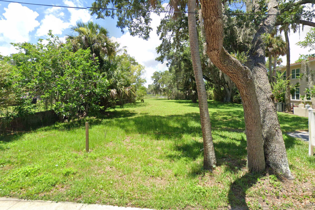 Picture of vacant property